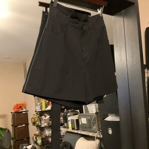(Lori) Banana Republic Sleek Black Shorts
